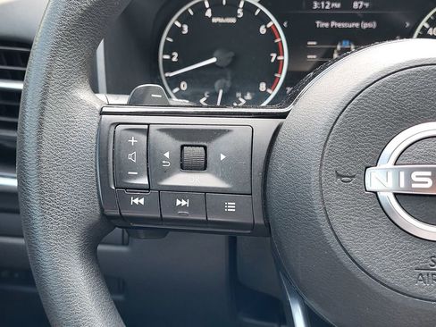 Used 2023 Nissan Rogue SV image 24