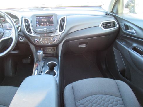 Used 2020 Chevrolet Equinox LT FWD image 13