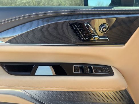 New 2025 Cadillac Escalade IQ Luxury 2 AWD/4WD image 37