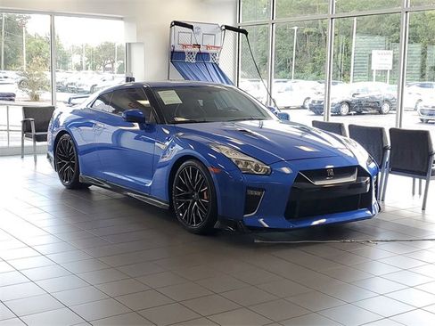 Used 2023 Nissan GT-R Premium image 26