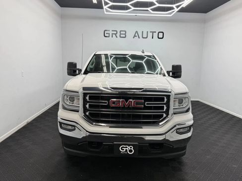 Used 2017 GMC Sierra 1500 SLE w/ SLE Value Package AWD/4WD image 2