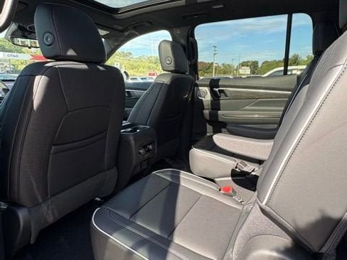 New 2026 Buick Enclave Avenir w/ Super Cruise Package image 17