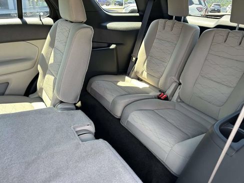 Used 2014 Ford Explorer FWD image 9