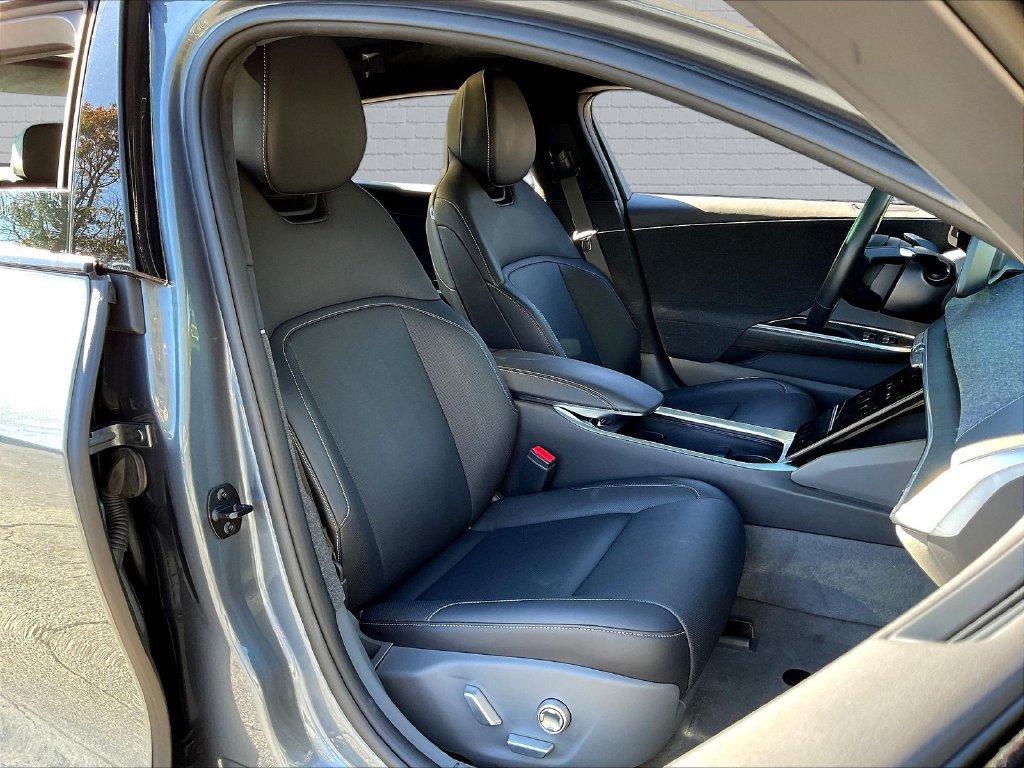 Used 2024 Lucid Air Touring AWD/4WD image 19