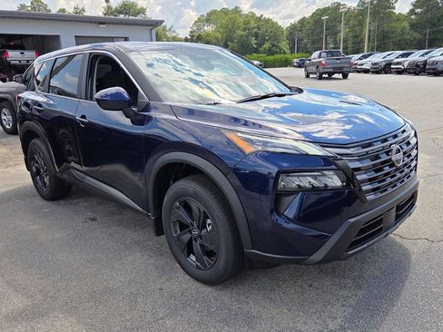 New 2026 Nissan Rogue SV FWD image 16