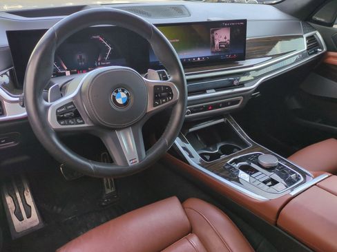 Certified 2024 BMW X7 xDrive40i w/ M Sport Package image 29