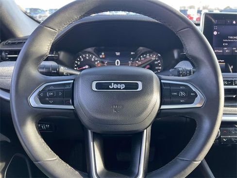 Certified 2024 Jeep Compass Latitude image 14