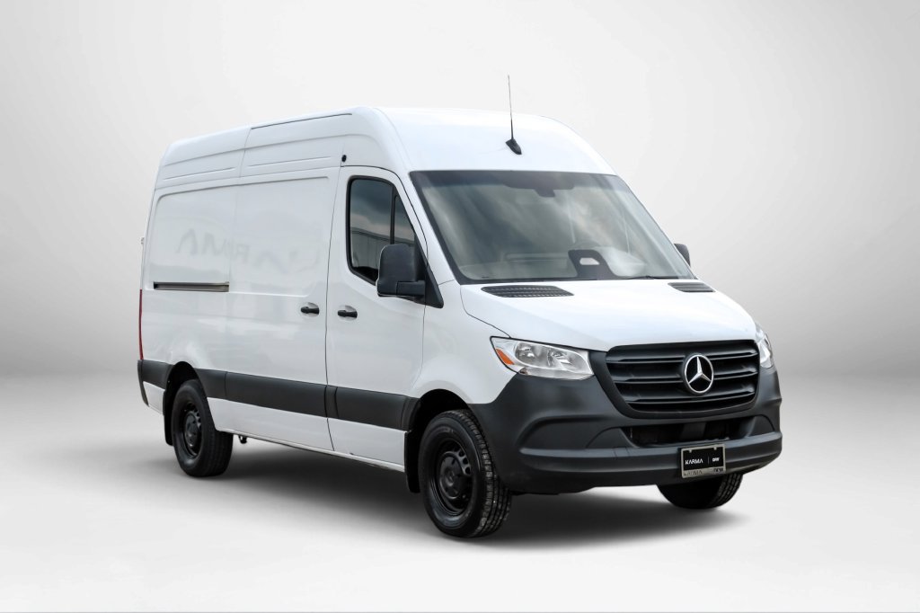 Used 2025 Mercedes-Benz Sprinter 2500 image 4