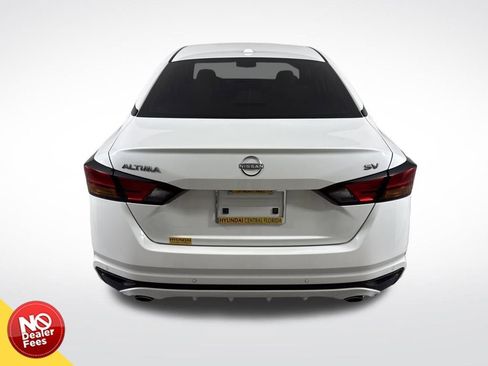 Used 2024 Nissan Altima 2.5 SV w/ SV Premium Package image 5