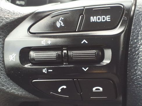 Used 2022 Kia Rio S image 28