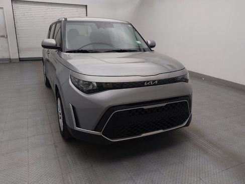 Used 2025 Kia Soul LX FWD image 14