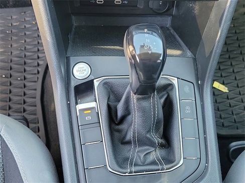 Used 2022 Volkswagen Taos S image 28