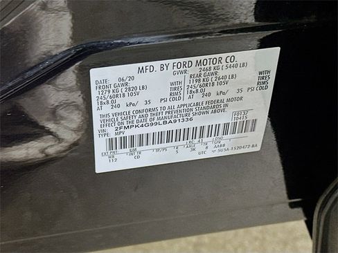 Used 2020 Ford Edge SE image 30