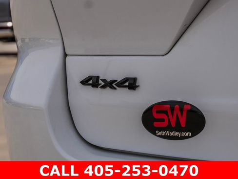 Used 2024 Jeep Grand Cherokee Altitude AWD/4WD image 12
