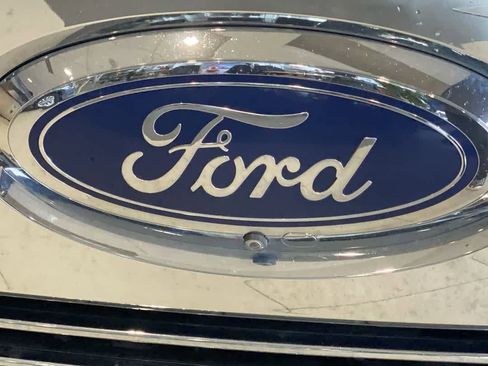 Used 2017 Ford F350 Lariat w/ Lariat Ultimate Package AWD/4WD image 10