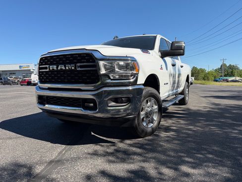 Used 2024 RAM 2500 Big Horn AWD/4WD image 7