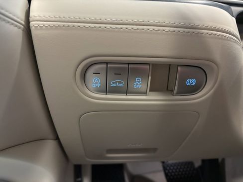 New 2026 Genesis G90 3.5T image 17