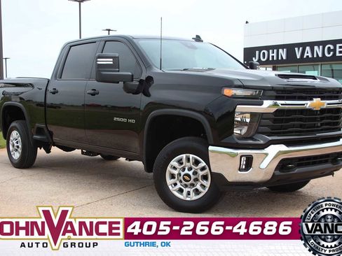 Used 2025 Chevrolet Silverado 2500 LT w/ Convenience Package AWD/4WD image 1