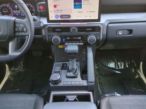 Certified 2026 Toyota 4Runner TRD Off-Road Premium image 18