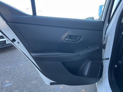 Used 2024 Nissan Sentra SV image 16