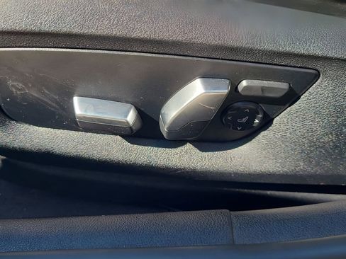 Used 2019 BMW 530i w/ Convenience Package image 26