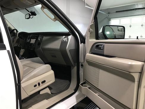 Used 2014 Ford Expedition Limited w/ Equipment Group 301A RWD image 12