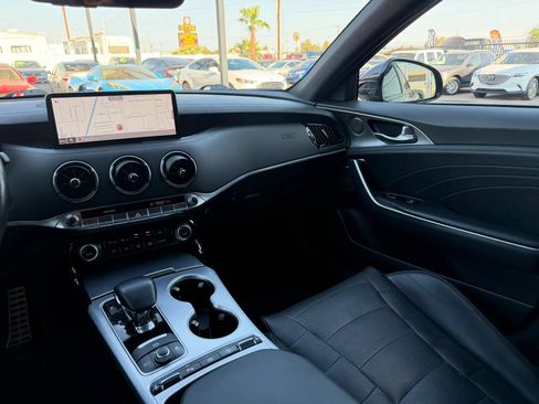 Used 2022 Kia Stinger GT2 RWD image 22
