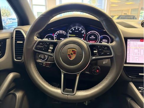 Used 2021 Porsche Cayenne E-Hybrid AWD/4WD image 16