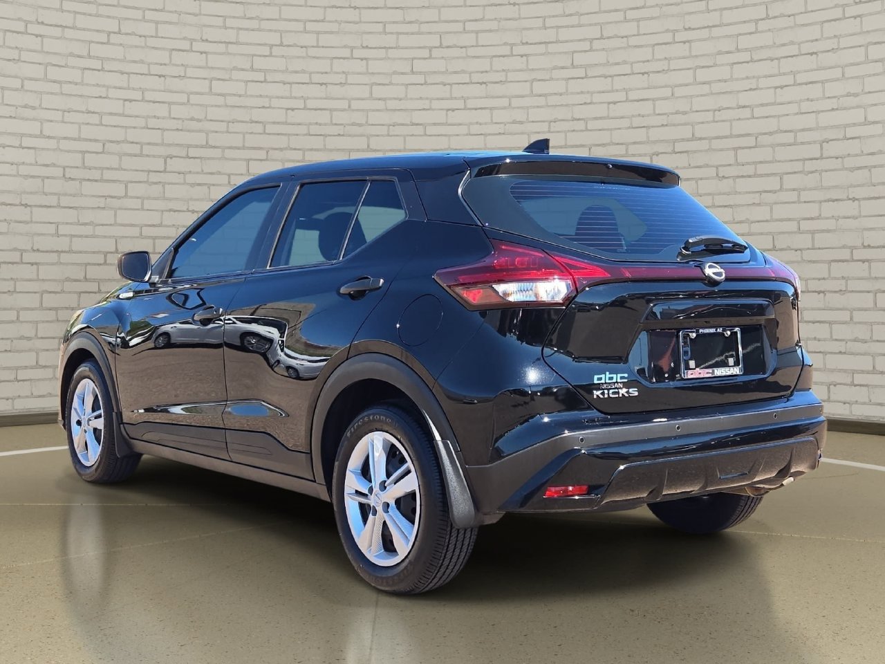 Used 2025 Nissan Kicks Play S FWD image 7