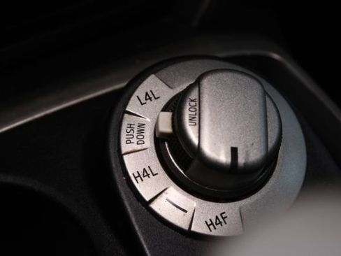 Used 2011 Toyota 4Runner Limited AWD/4WD image 21