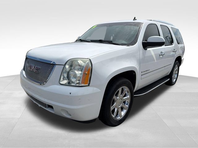 Used 2009 GMC Yukon Denali RWD image 3
