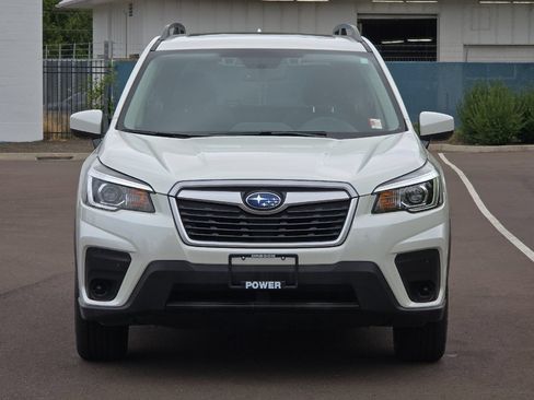 Used 2020 Subaru Forester Premium AWD/4WD image 9