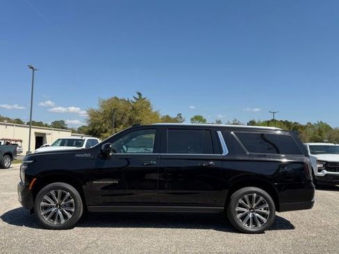 New 2026 Chevrolet Suburban High Country RWD image 8