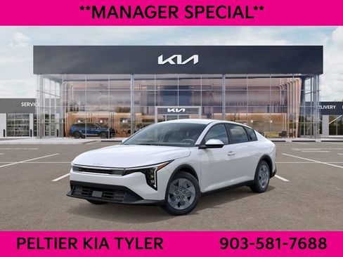 New 2025 Kia K4 LX image 1
