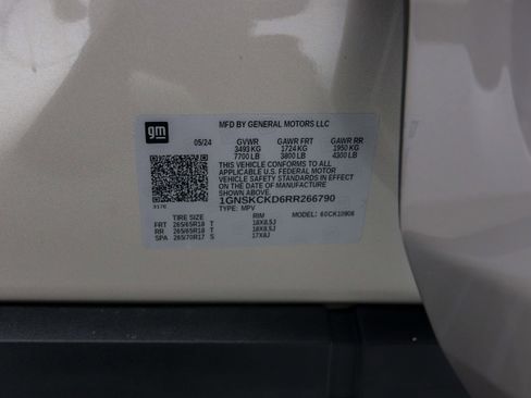 Used 2024 Chevrolet Suburban LT image 38