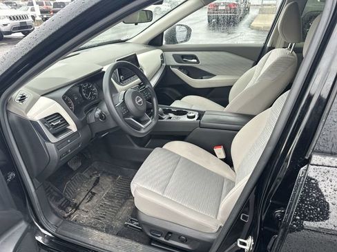 Certified 2023 Nissan Rogue SV image 10