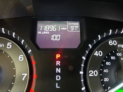 Used 2016 Honda Odyssey SE image 18