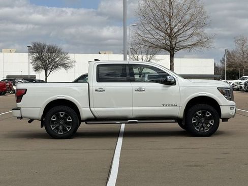 Used 2024 Nissan Titan Platinum Reserve w/ Moonroof Package image 3