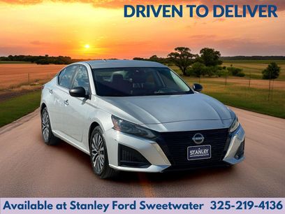 Used 2024 Nissan Altima 2.5 SV