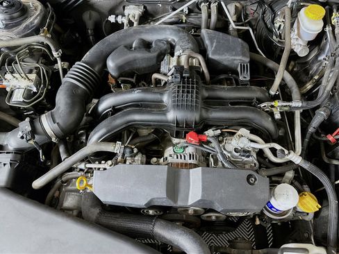 Used 2013 Subaru Outback 2.5i AWD/4WD image 29