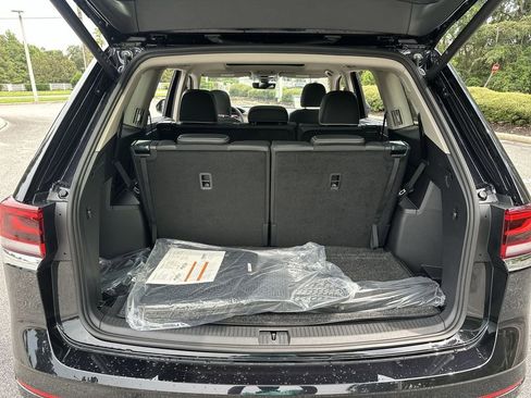 New 2026 Volkswagen Atlas SEL Premium R-Line image 25