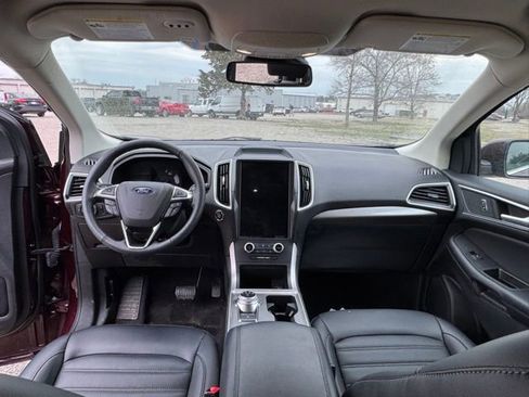 Used 2024 Ford Edge SEL w/ Convenience Package image 13