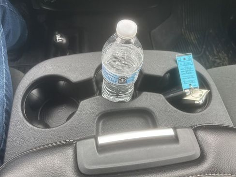 Used 2024 RAM 2500 Tradesman w/ Chrome Appearance Group image 22