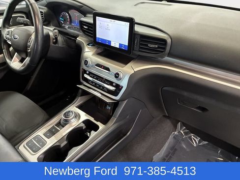 Used 2021 Ford Explorer XLT RWD image 22