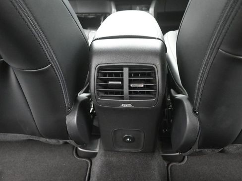 New 2025 Ford Escape SE image 16