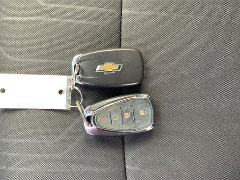 Used 2018 Chevrolet Trax LT w/ LT Convenience Package image 35