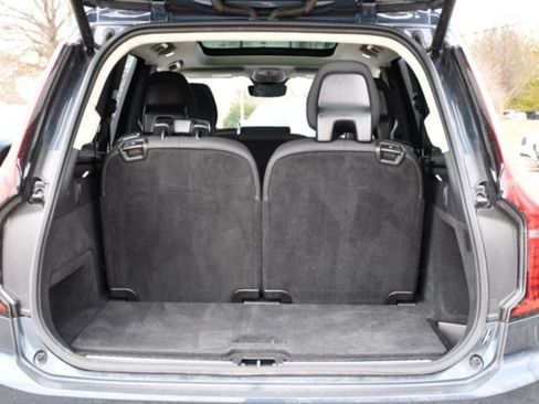 Certified 2025 Volvo XC90 B6 Plus image 25