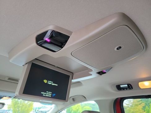 Certified 2024 Honda Odyssey Touring image 10