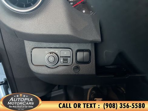 Used 2025 Mercedes-Benz Sprinter 3500 w/ Parking Package image 21