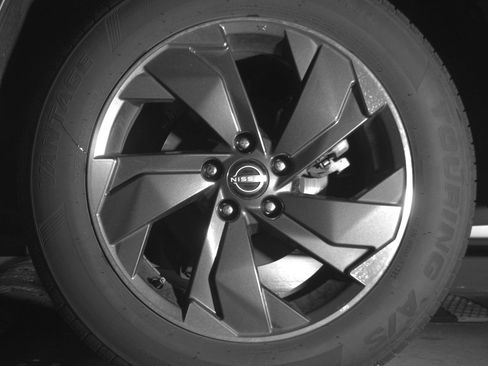 Used 2025 Nissan Rogue SV image 14